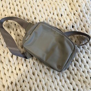 Lululemon Everywhere Belt Bag Large 2L